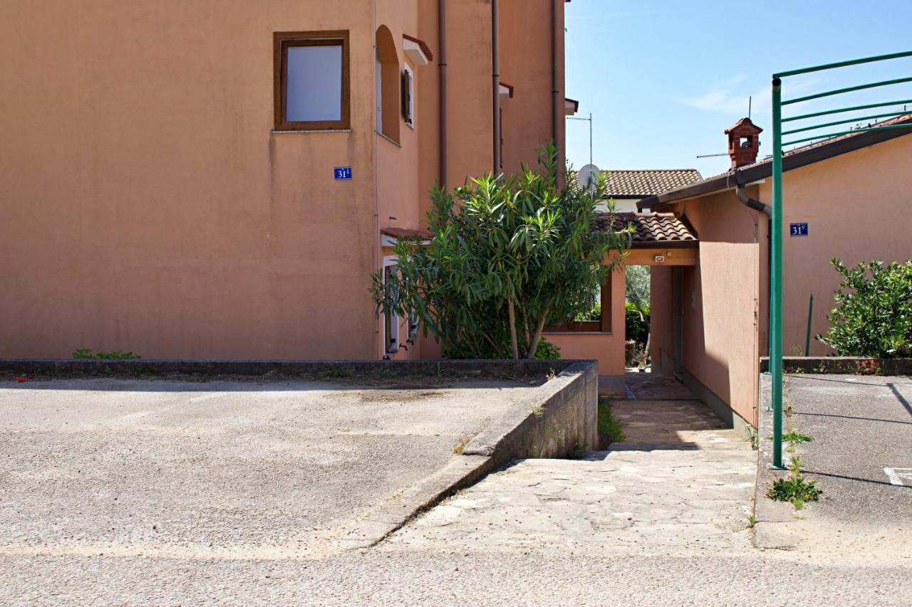 Kanegra Apartment *