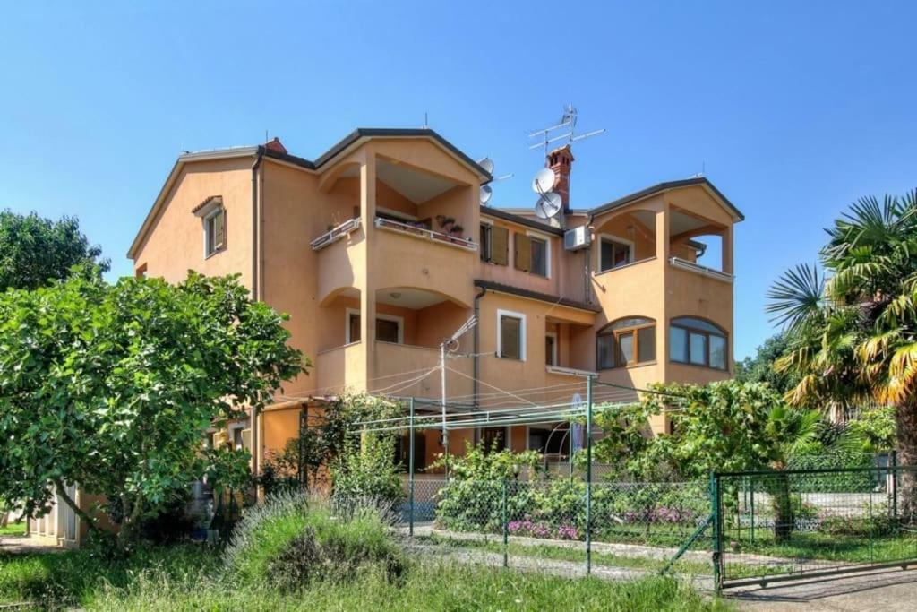 Apartment Kanegra *